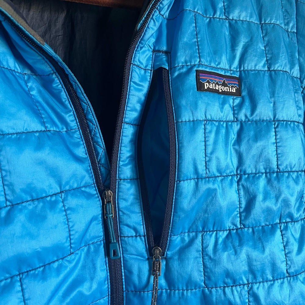 Patagonia Men's Light Blue Nano Puff Jacket - Picture 4 of 6